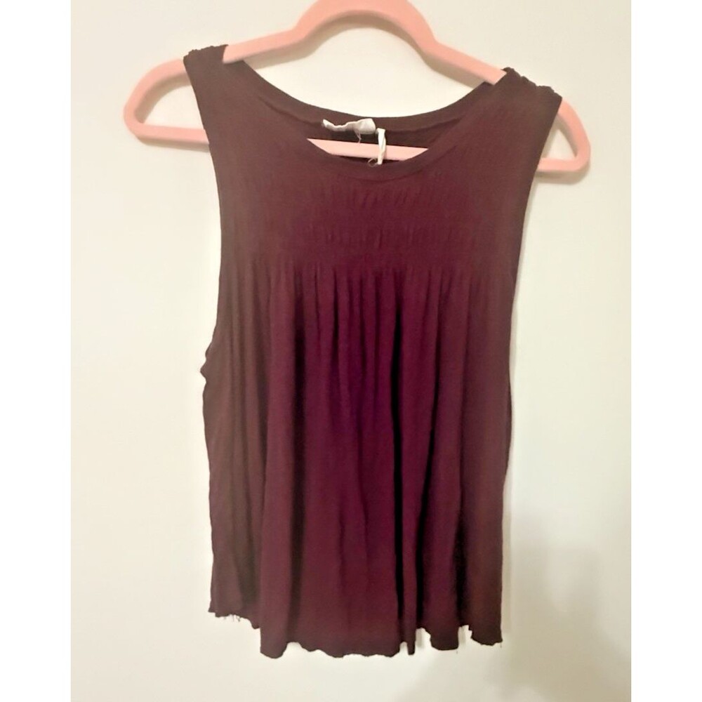 LUQ Maroon Sleeveless Blouse Large